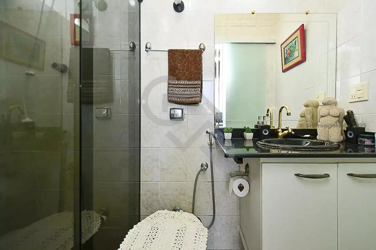 Apartamento, Sagrada Família, 2 Quartos, 1 Vaga, 1 Suíte