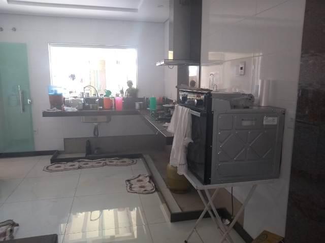 Casa, Cabral, 3 Quartos, 5 Vagas, 3 Suítes