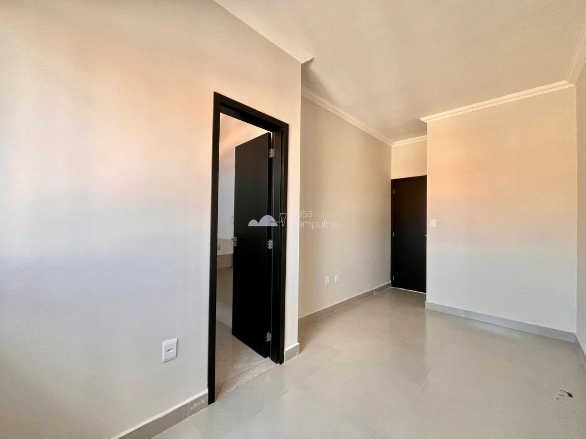 Casa, Planalto, 2 Quartos, 1 Vaga, 2 Suítes