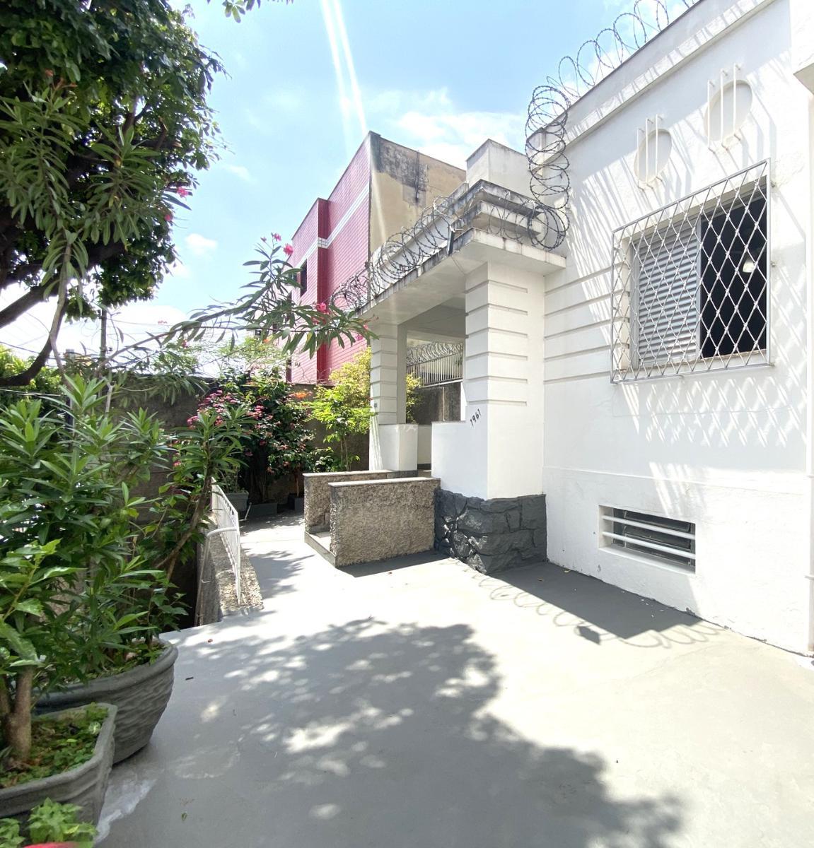 Casa, Carlos Prates, 4 Quartos, 0 Vaga, 1 Suíte