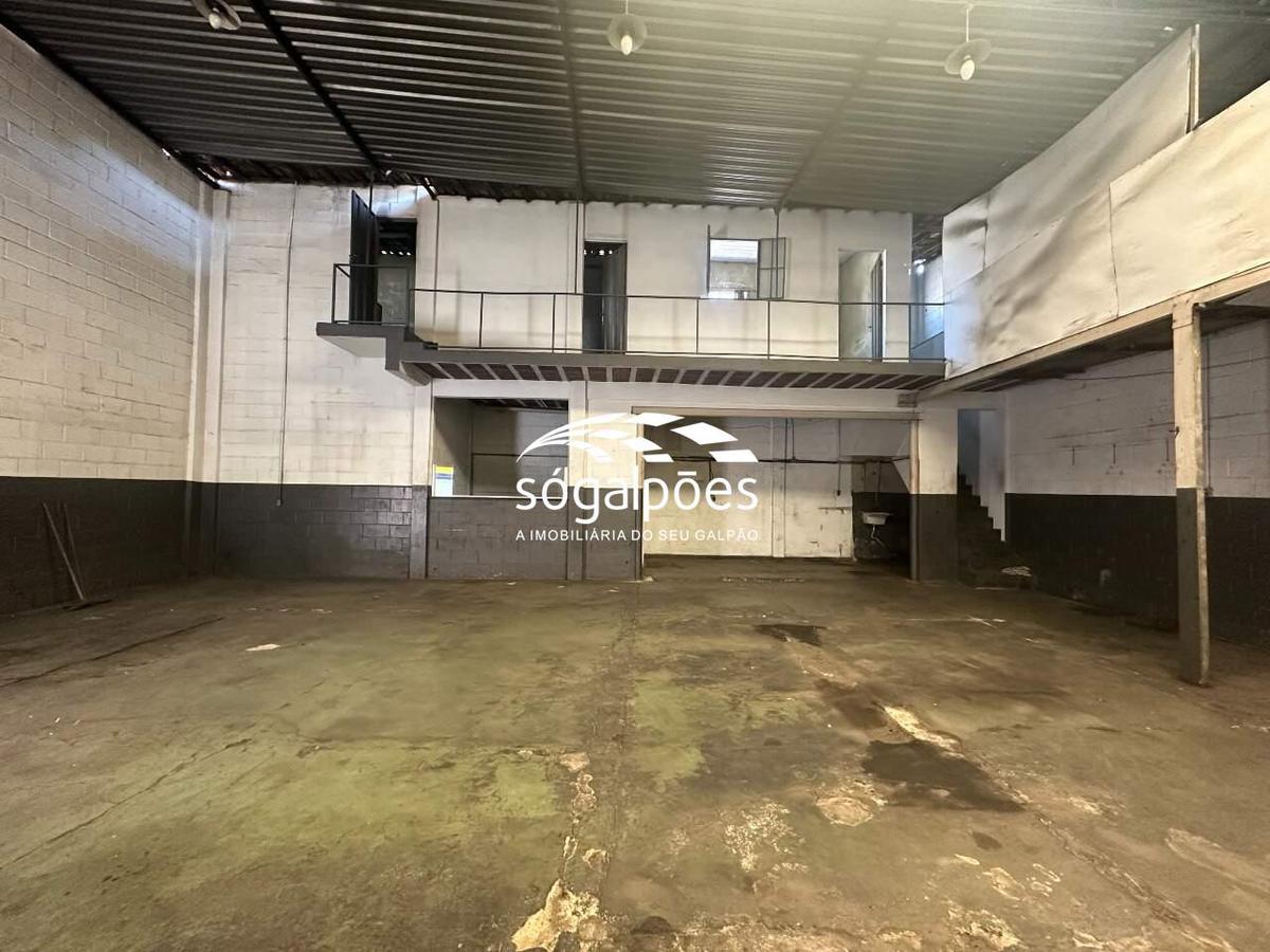 Galpão, João Pinheiro