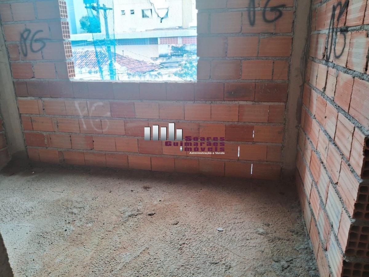 Apartamento, Sagrada Família, 2 Quartos, 1 Vaga, 1 Suíte