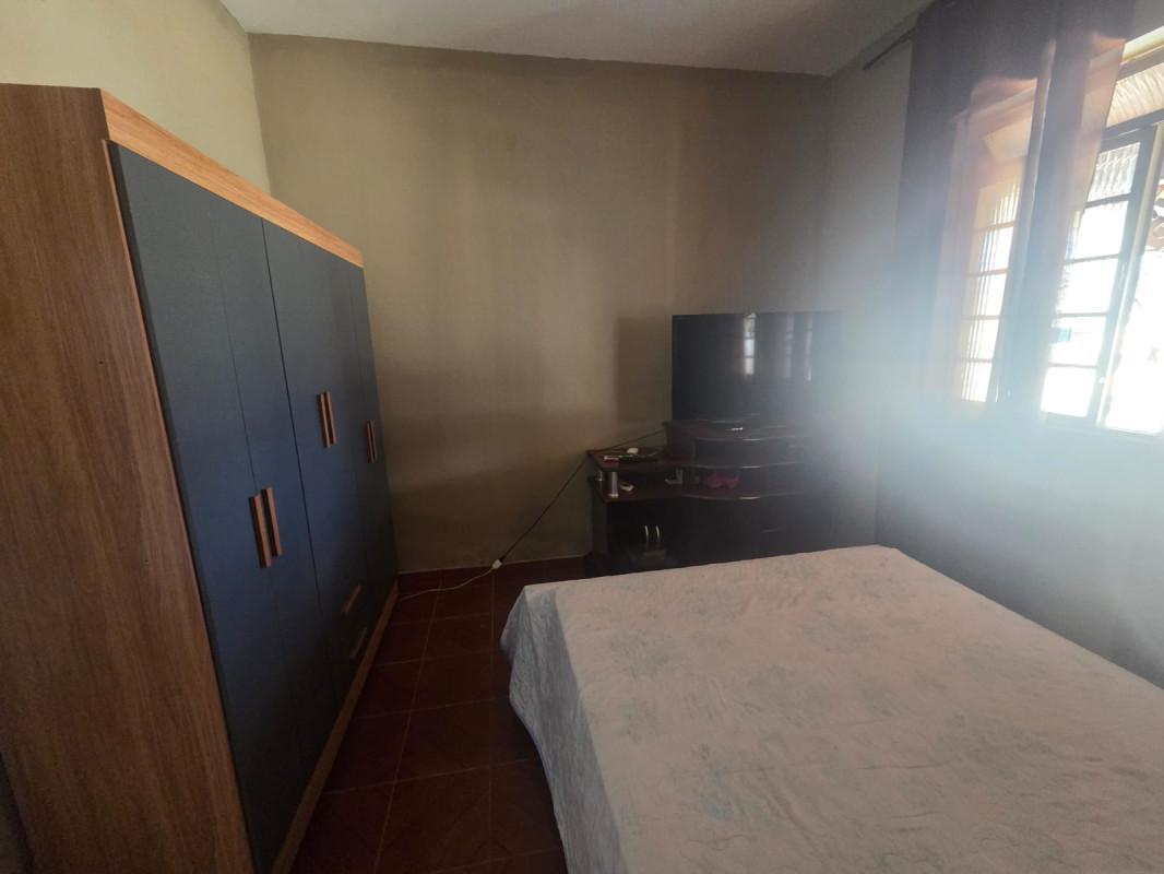 Casa, Novo Glória, 4 Quartos, 5 Vagas, 2 Suítes