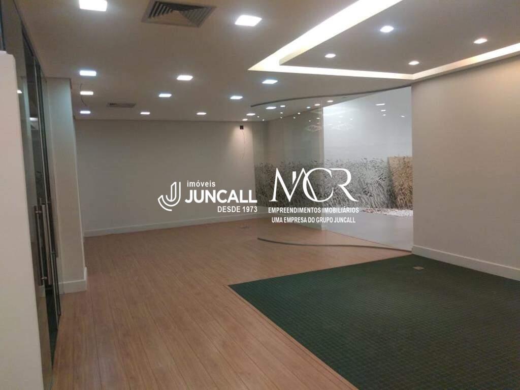 Loja, Luxemburgo, 54 Vagas