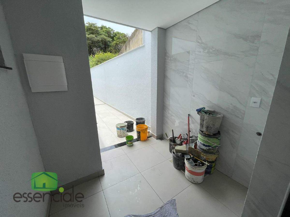 Casa, Europa, 3 Quartos, 3 Vagas, 1 Suíte