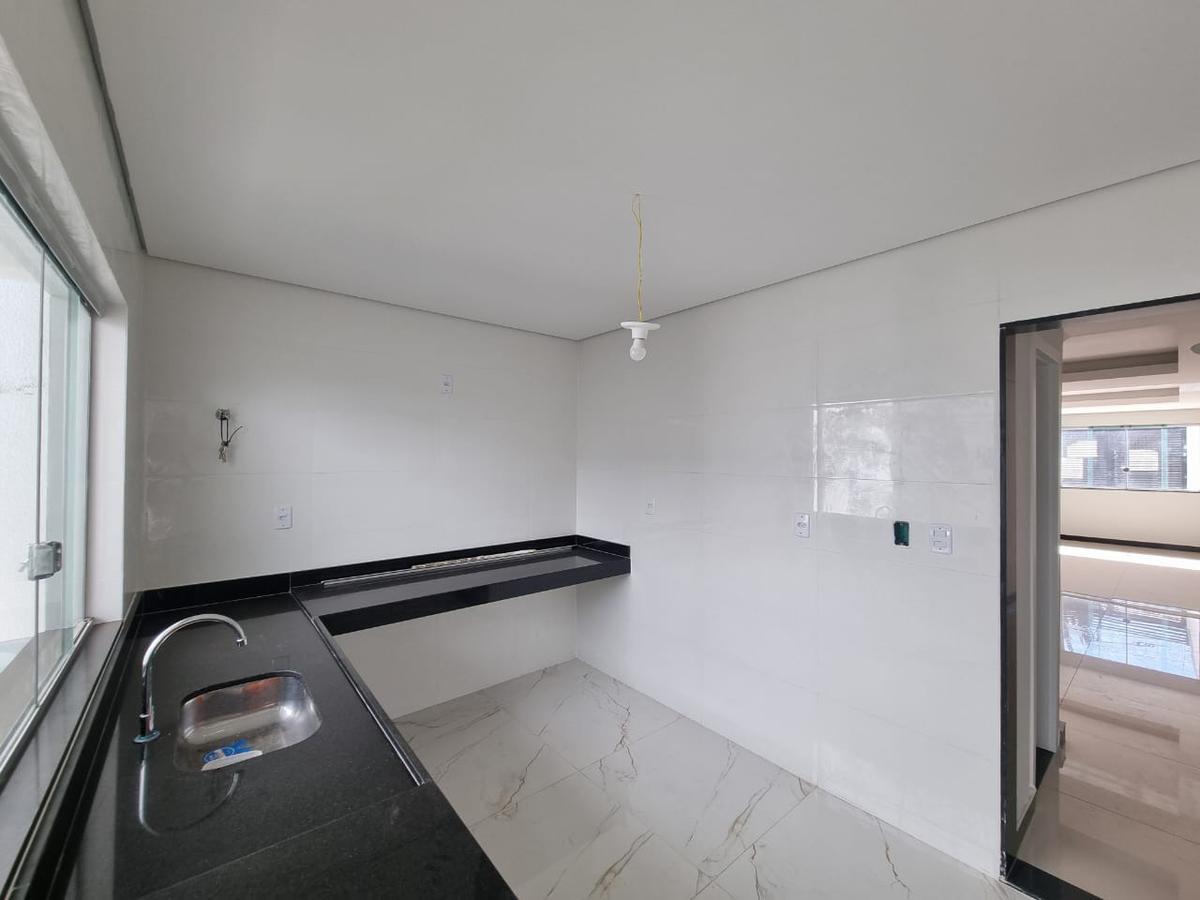 Casa, Planalto, 3 Quartos, 2 Vagas, 1 Suíte