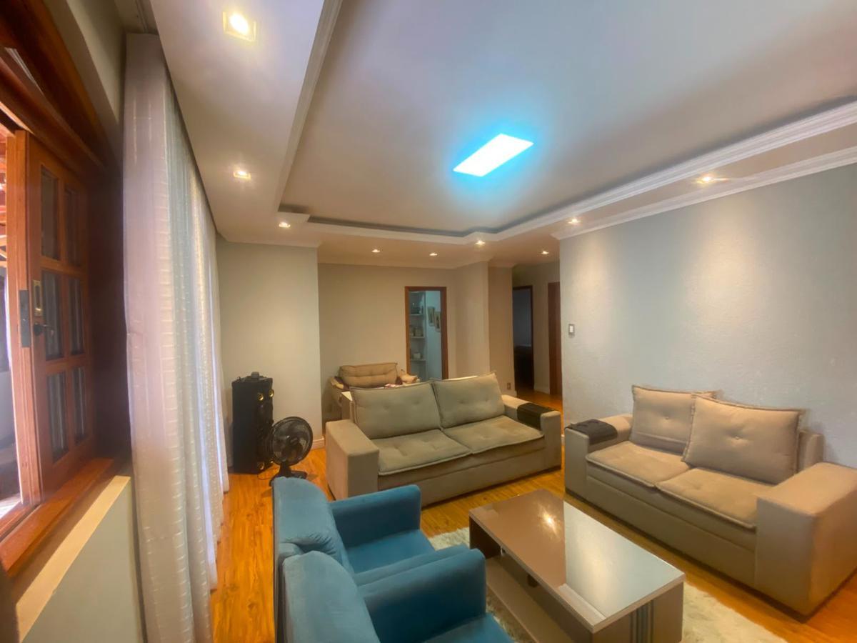 Casa, Jardim Leblon, 3 Quartos, 8 Vagas, 1 Suíte