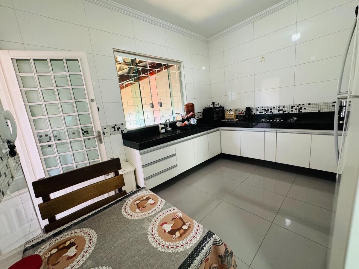 Casa, Rio Branco, 3 Quartos, 2 Vagas, 1 Suíte