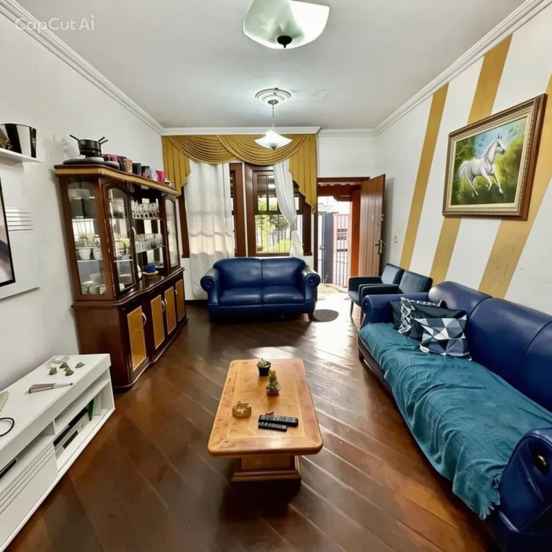 Casa, Castelo, 3 Quartos, 2 Vagas, 1 Suíte