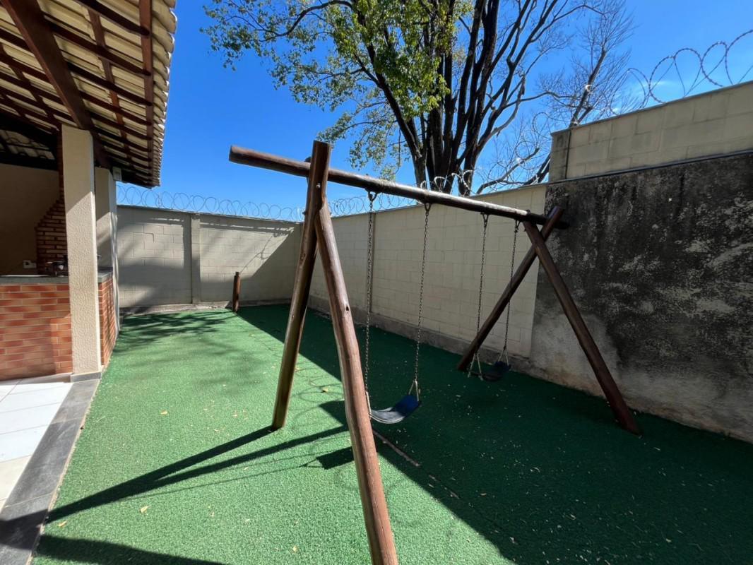 Apartamento, Petrópolis (barreiro), 2 Quartos, 1 Vaga