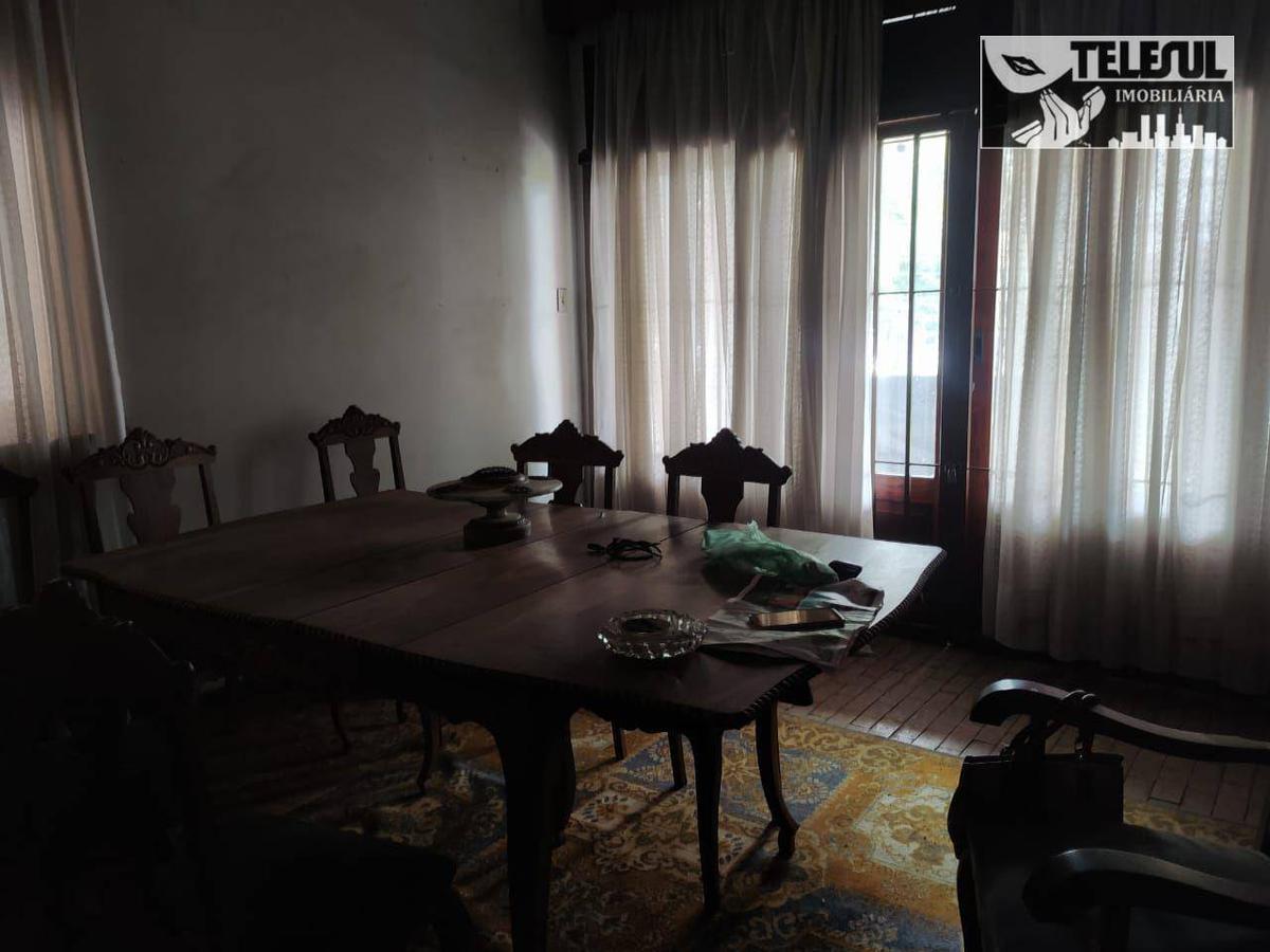 Casa, Centro, 4 Quartos, 0 Vaga, 1 Suíte