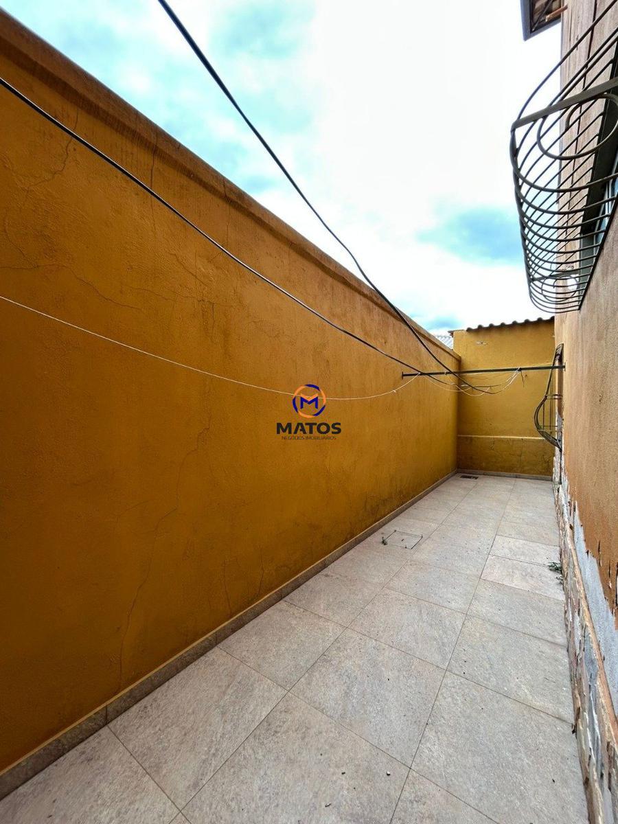 Casa, Belo Vale, 4 Quartos, 2 Vagas, 1 Suíte