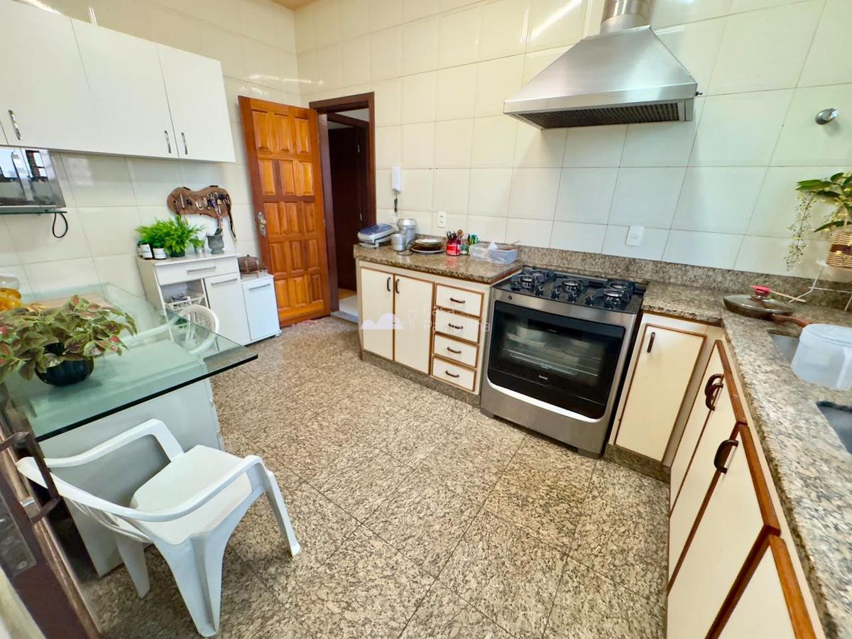 Casa, Santa Amélia, 3 Quartos, 4 Vagas, 2 Suítes