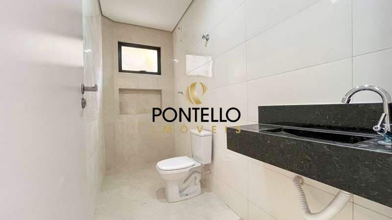 Casa, Santa Branca, 3 Quartos, 2 Vagas, 1 Suíte