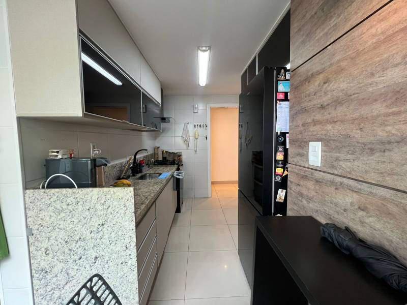 Apartamento, Sagrada Família, 3 Quartos, 2 Vagas, 1 Suíte