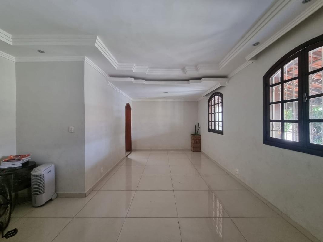 Casa, Jardim Riacho das Pedras, 4 Quartos, 5 Vagas, 1 Suíte