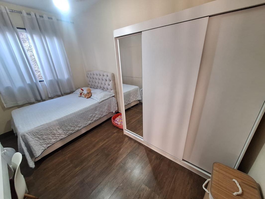 Casa, Sevilha (2 Seção), 3 Quartos, 2 Vagas, 1 Suíte