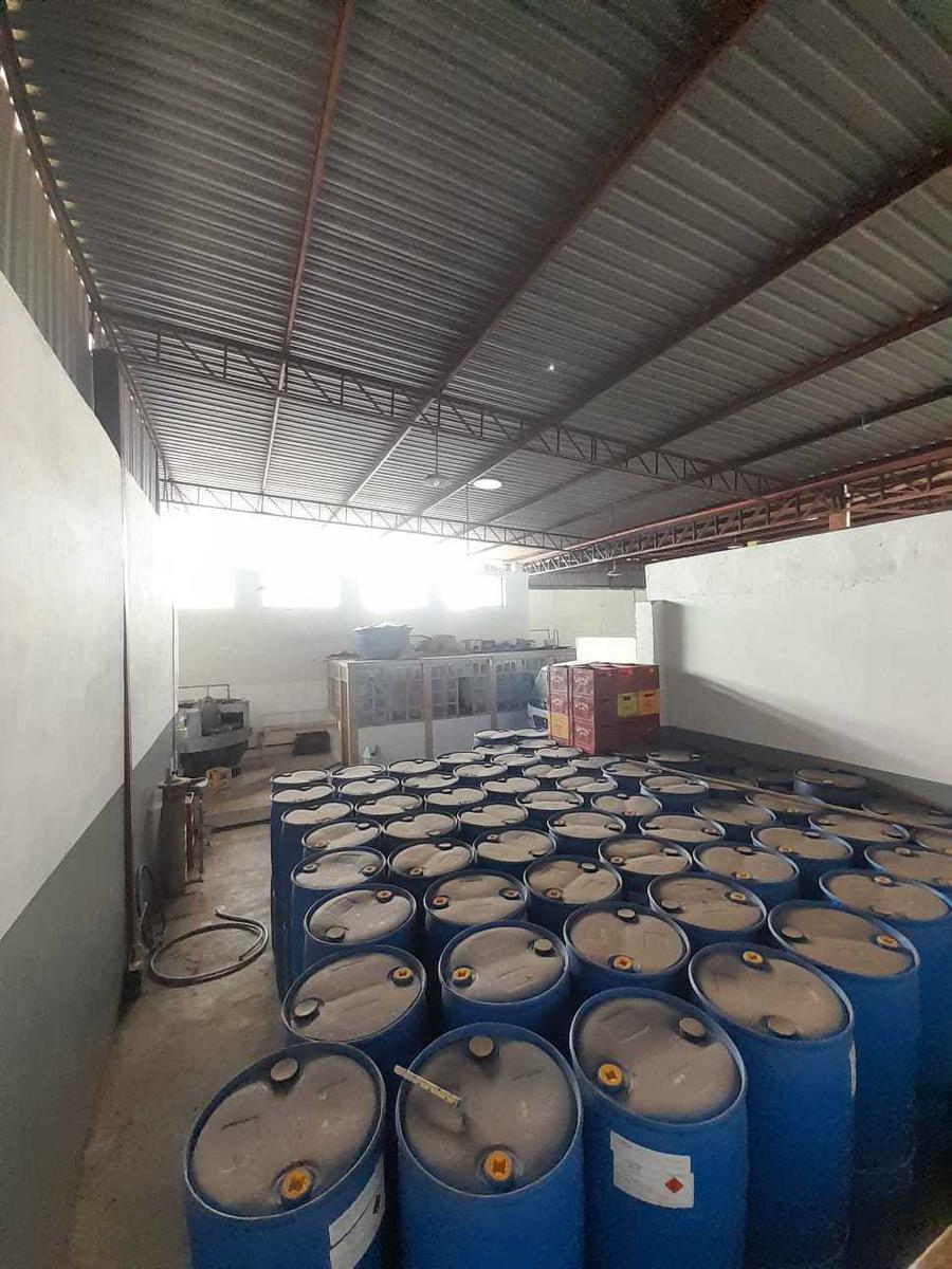 Galpão, Caiçaras, 0 Quarto, 10 Vagas