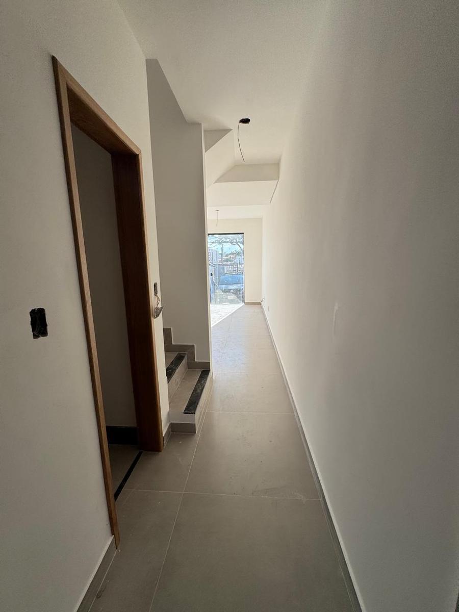 Casa, Santa Mônica, 2 Quartos, 1 Vaga, 2 Suítes