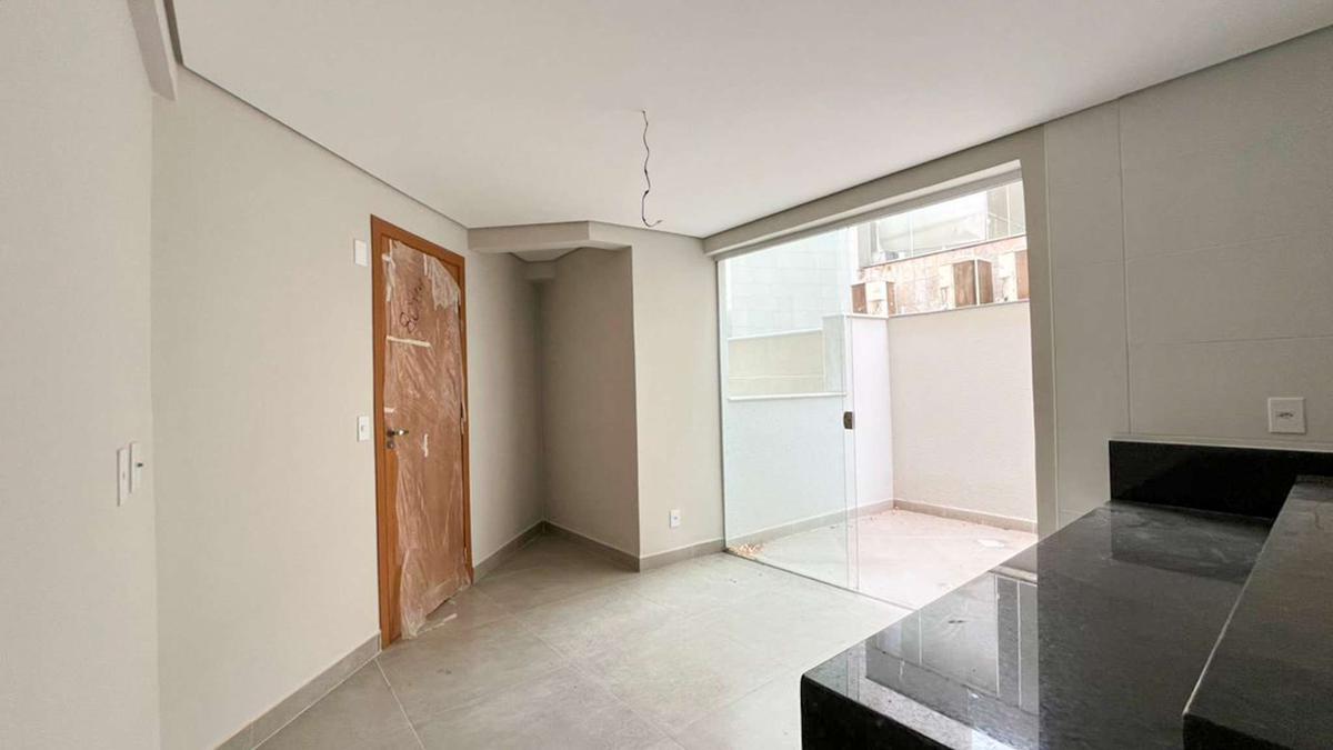 Apartamento, Funcionários, 2 Quartos, 1 Vaga, 1 Suíte