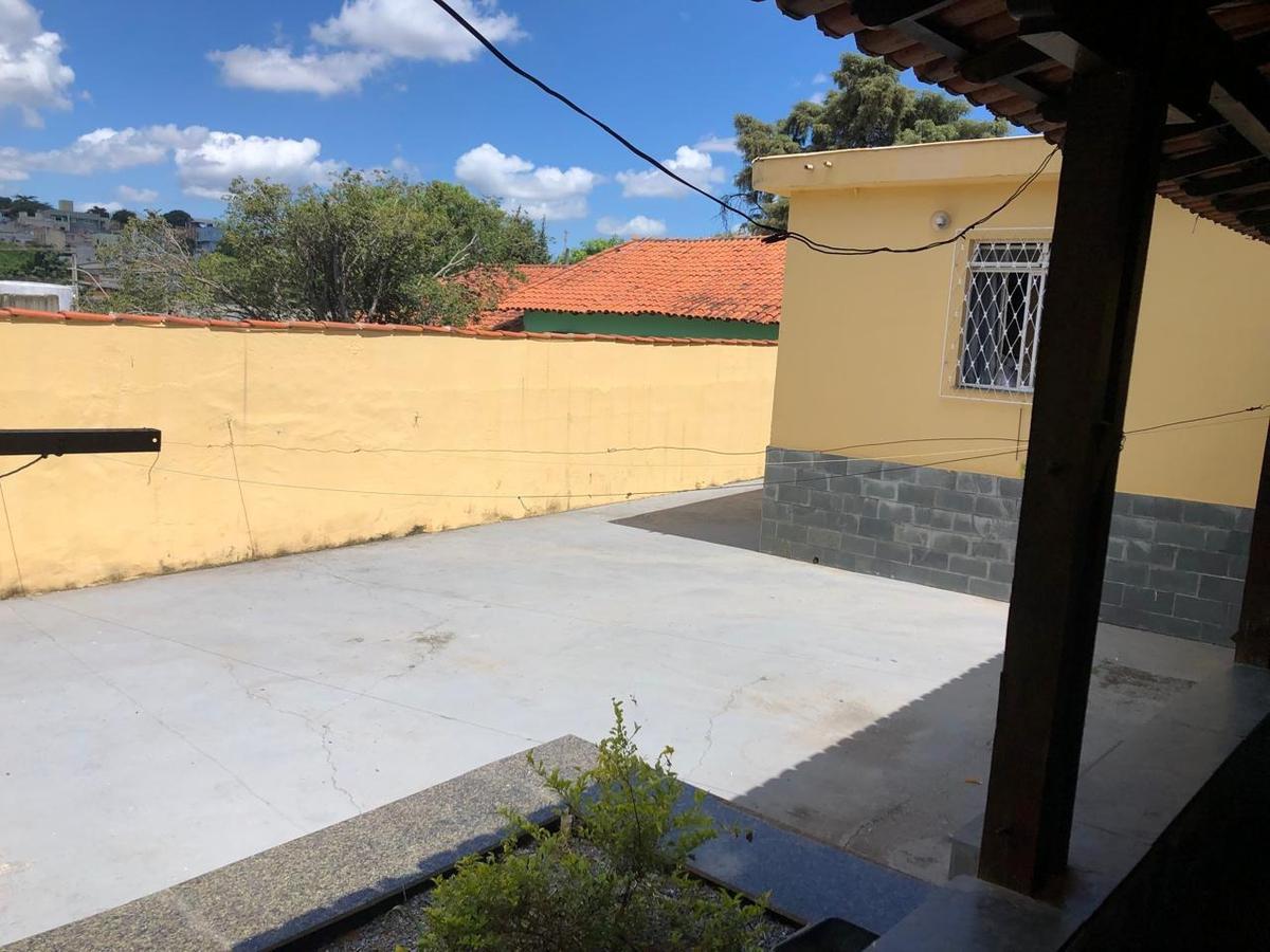 Casa, Floramar, 3 Quartos, 4 Vagas, 1 Suíte