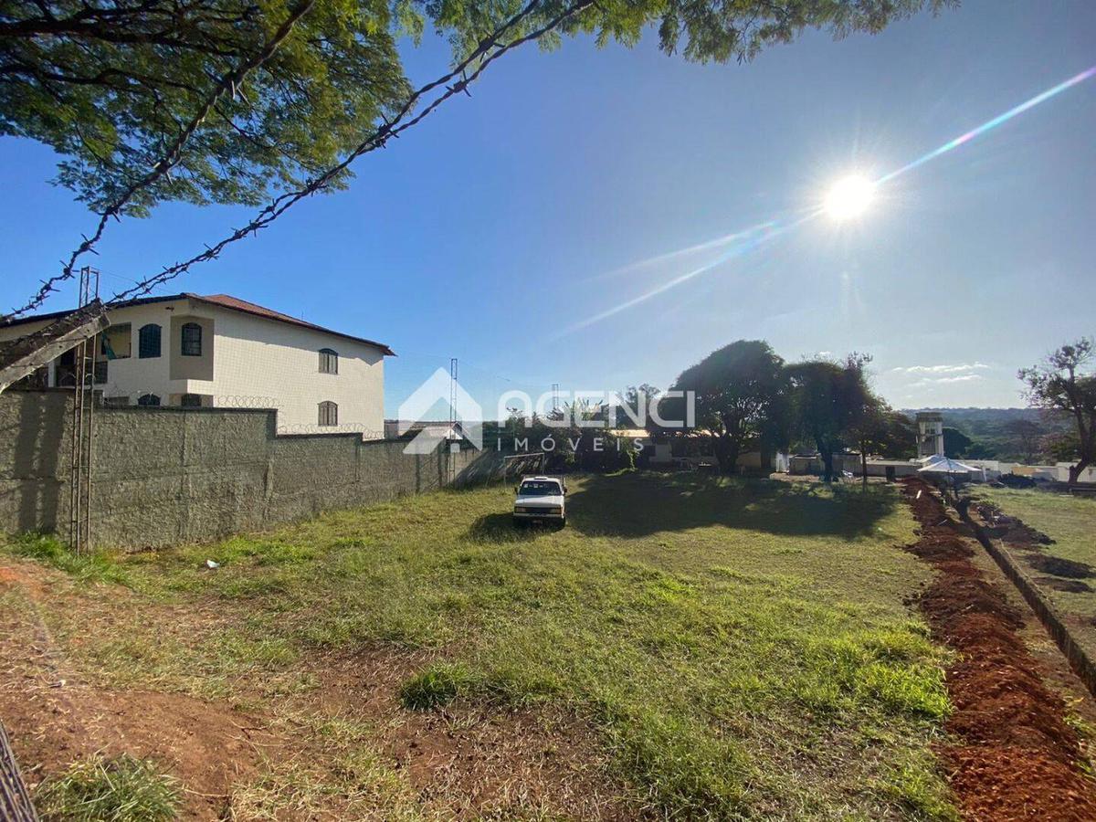 Área Privativa, Bandeirantes (pampulha), 0 Quarto, 0 Vaga, 0 Suíte