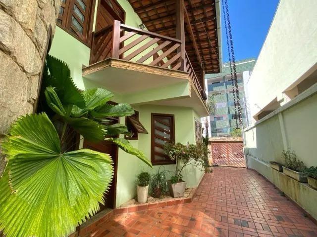 Casa, Castelo, 4 Quartos, 5 Vagas, 1 Suíte
