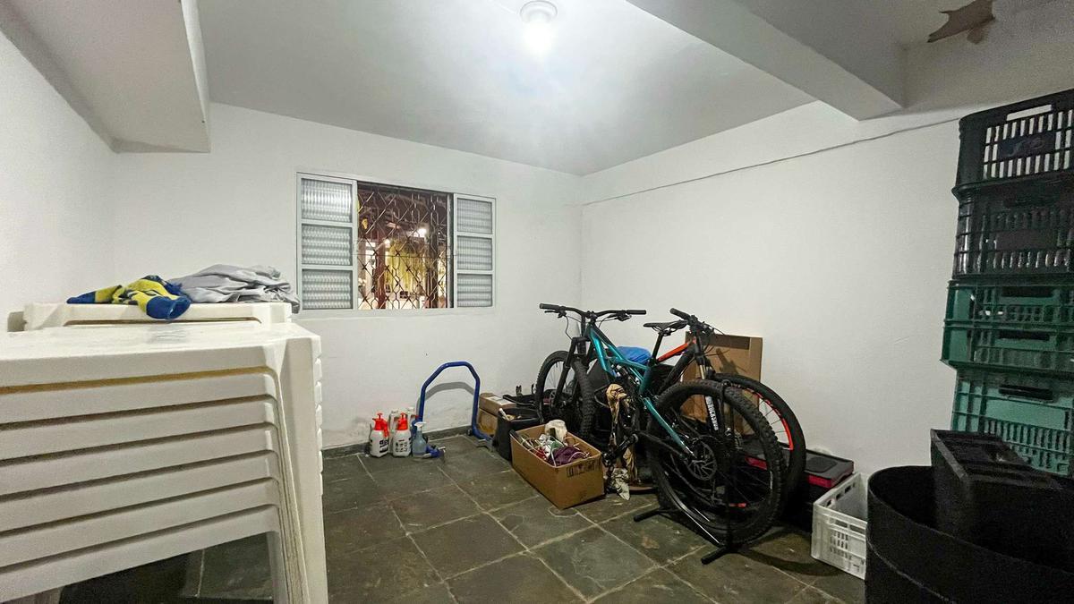 Casa, Santo Antônio, 8 Quartos, 3 Vagas, 2 Suítes