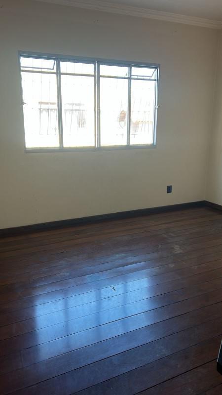 Apartamento, Sagrada Família, 2 Quartos, 1 Vaga