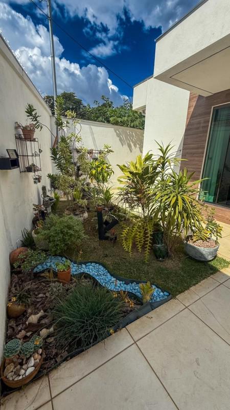 Casa, Ingá Alto, 3 Quartos, 4 Vagas, 1 Suíte