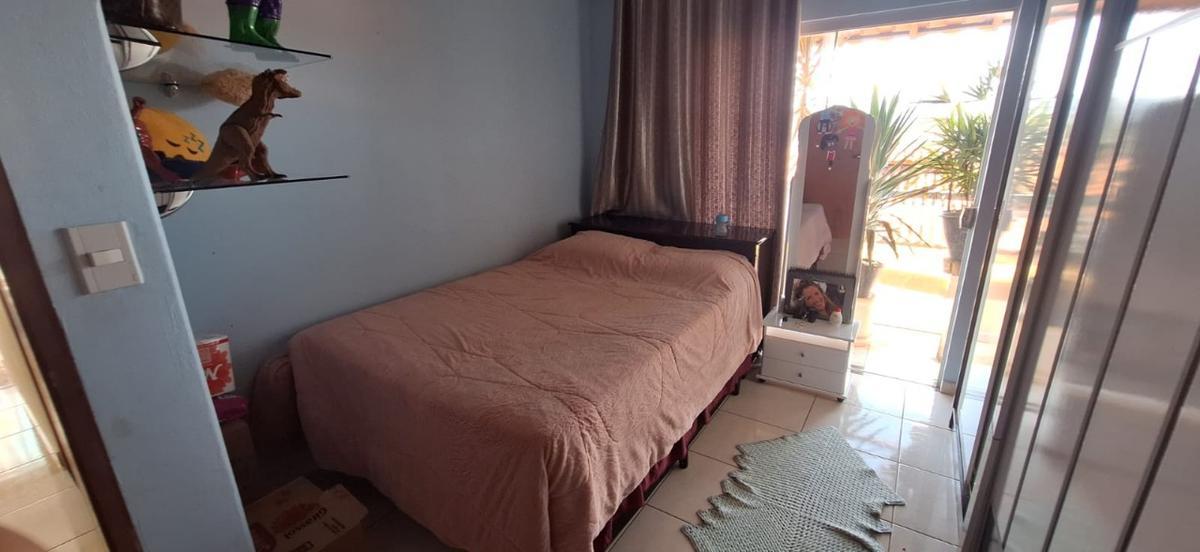 Casa, Centro, 3 Quartos, 2 Vagas