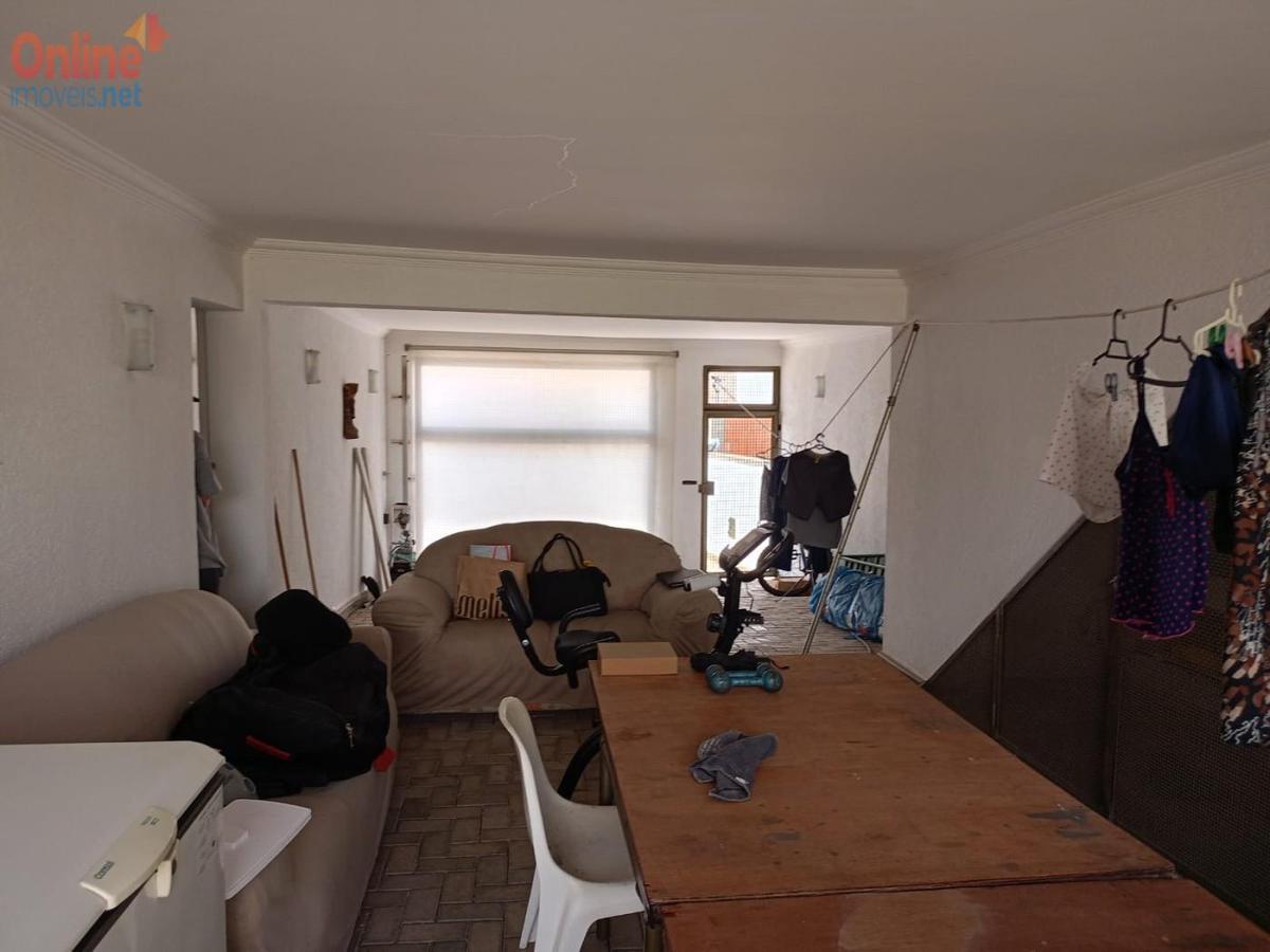 Casa, Dom Pedro I, 1 Quarto, 0 Vaga, 0 Suíte