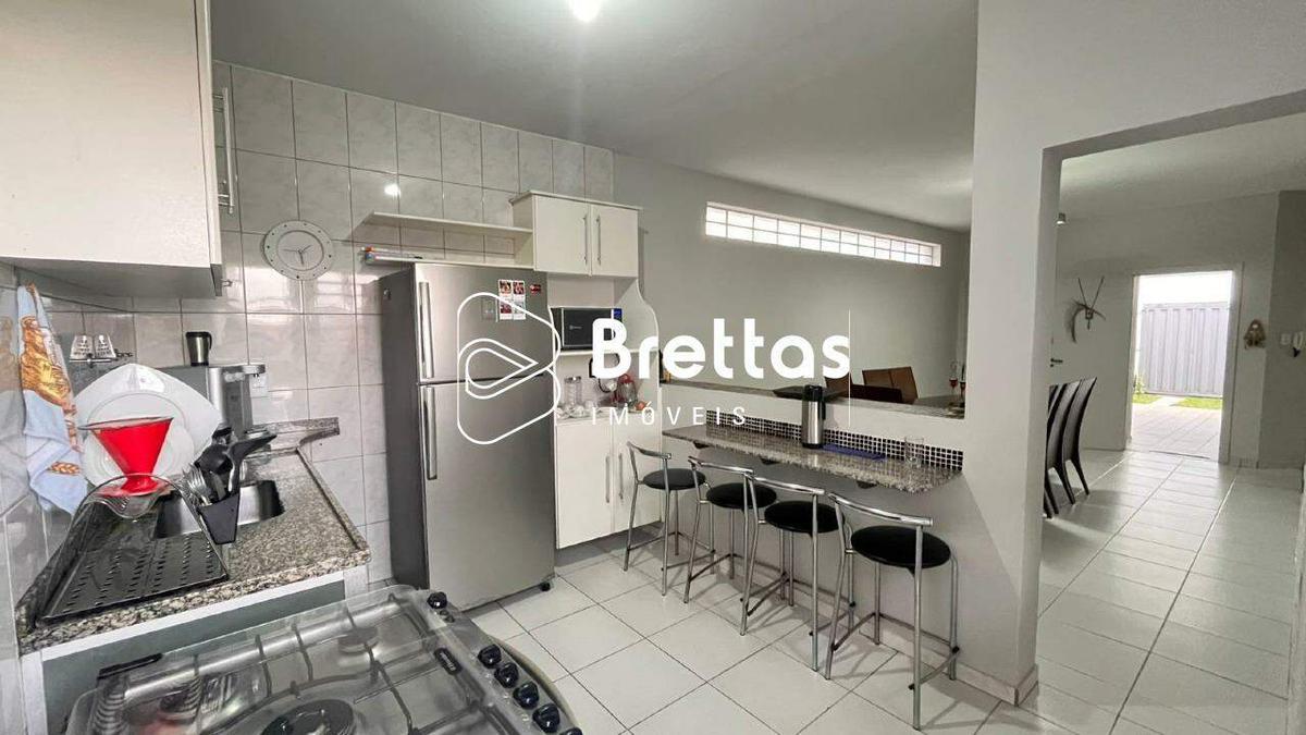 Casa, Centro, 2 Quartos, 2 Vagas, 2 Suítes