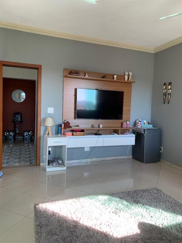 Casa, Alípio de Melo, 3 Quartos, 3 Vagas, 1 Suíte