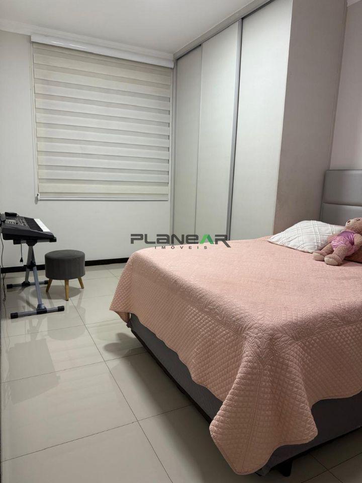 Casa, Europa, 3 Quartos, 4 Vagas, 1 Suíte