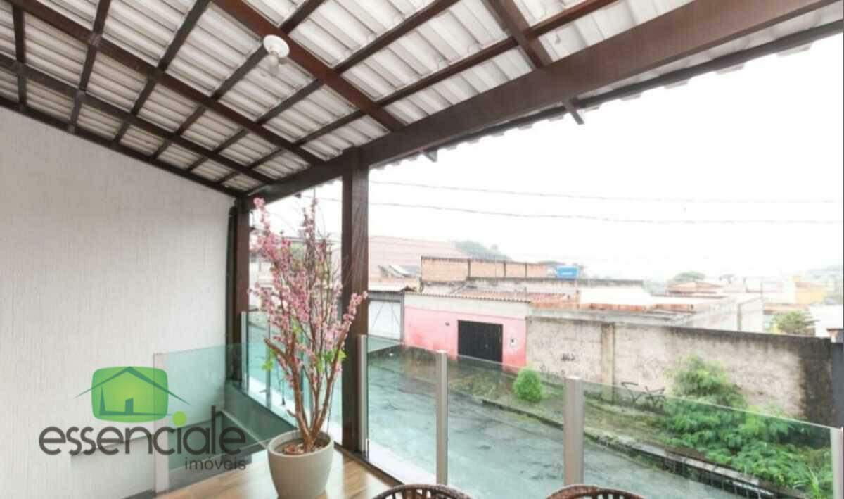 Casa, Industrial, 3 Quartos, 4 Vagas, 1 Suíte