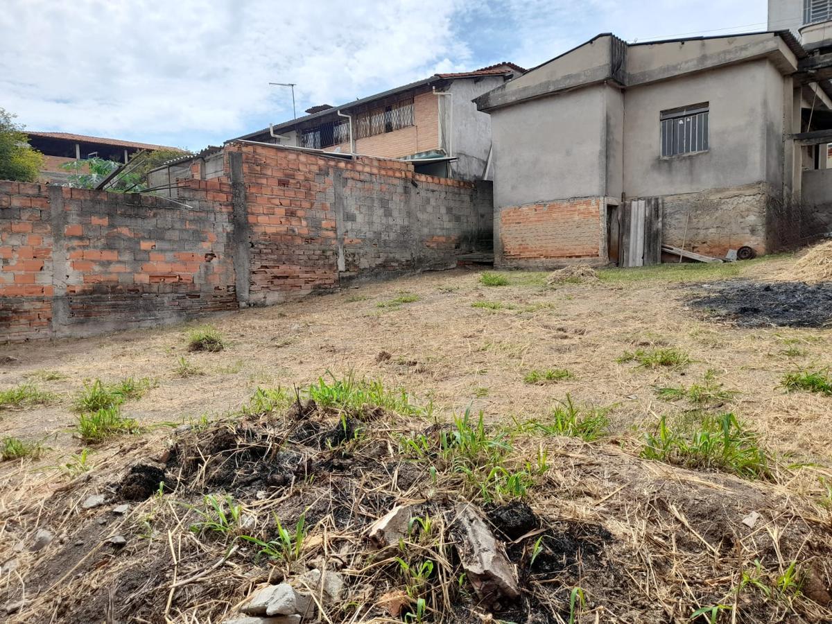 Casa, São Benedito, 2 Quartos, 5 Vagas