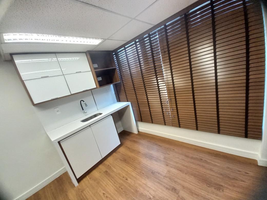 Sala, Savassi, 0 Quarto, 2 Vagas