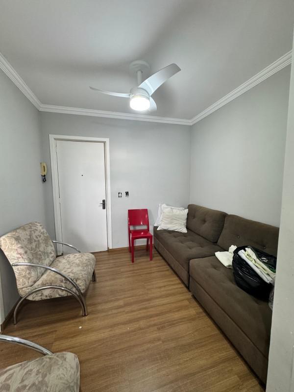 Apartamento, Tirol (barreiro), 2 Quartos, 1 Vaga
