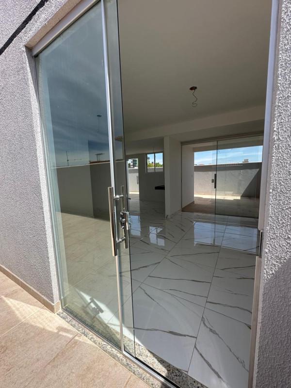 Apartamento, Miramar (barreiro), 3 Quartos, 1 Vaga, 1 Suíte