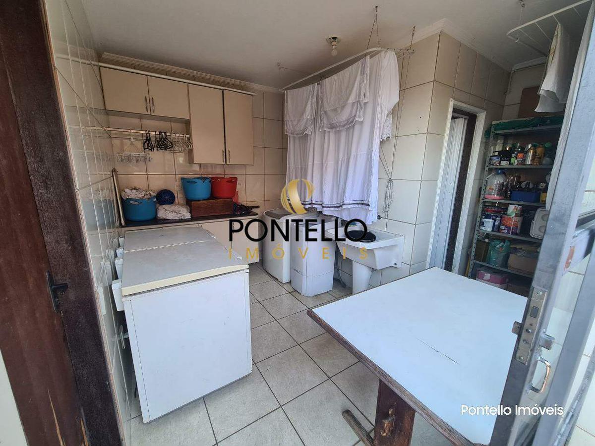 Casa, Caiçaras, 5 Quartos, 4 Vagas, 1 Suíte