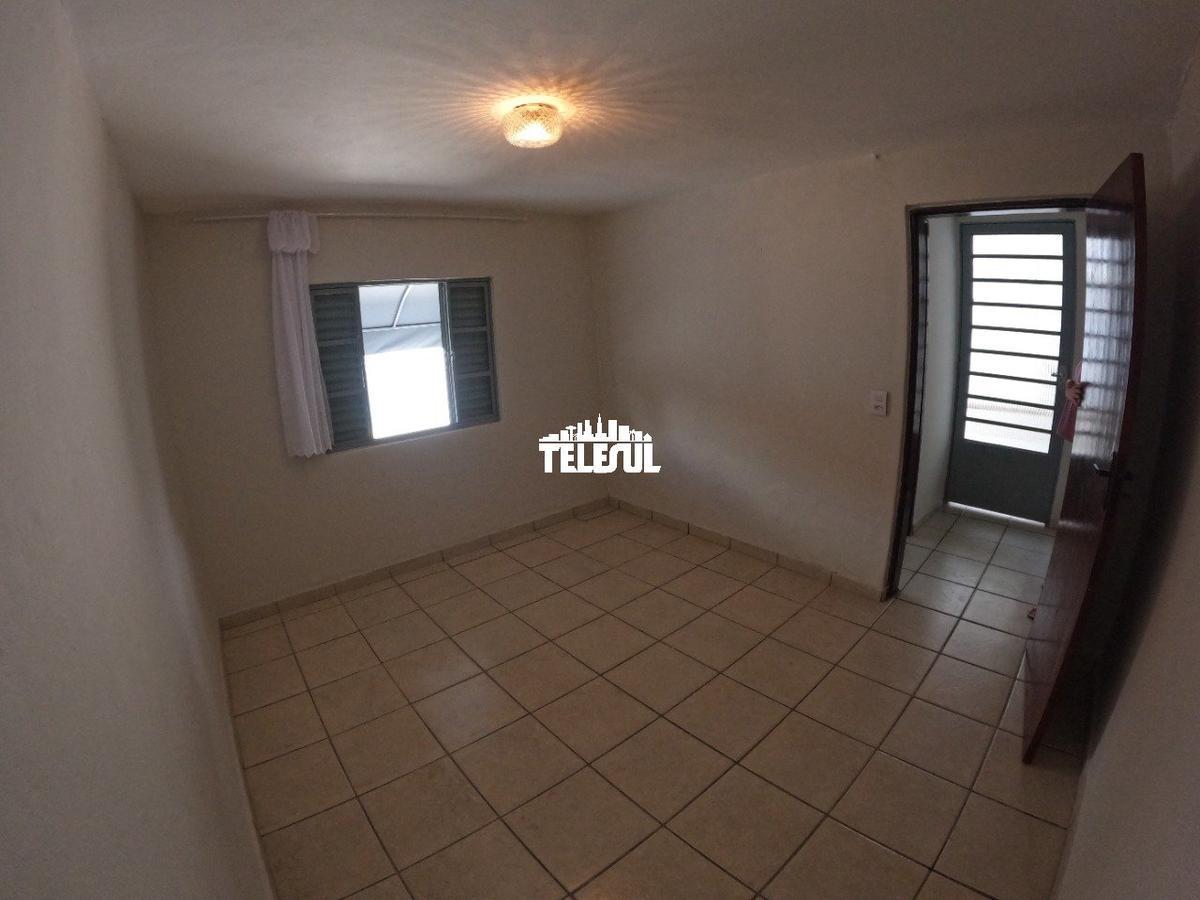 Casa, Centro, 2 Quartos, 0 Vaga