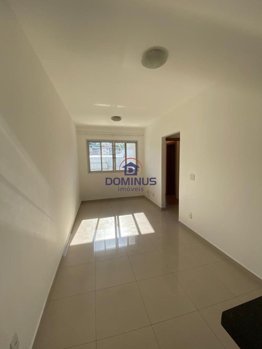 Apartamento, Sagrada Família, 2 Quartos, 2 Vagas, 1 Suíte