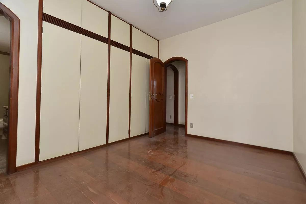 Apartamento, Funcionários, 4 Quartos, 3 Vagas, 2 Suítes