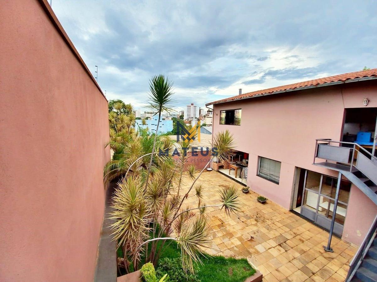 Casa, Caiçaras, 3 Quartos, 4 Vagas, 1 Suíte