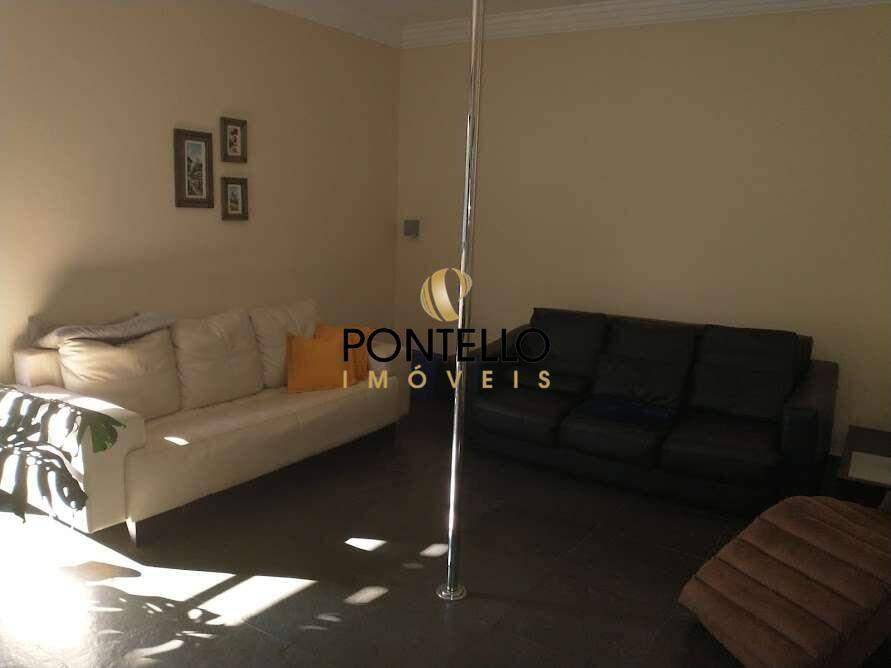 Casa, São José, 3 Quartos, 4 Vagas, 2 Suítes