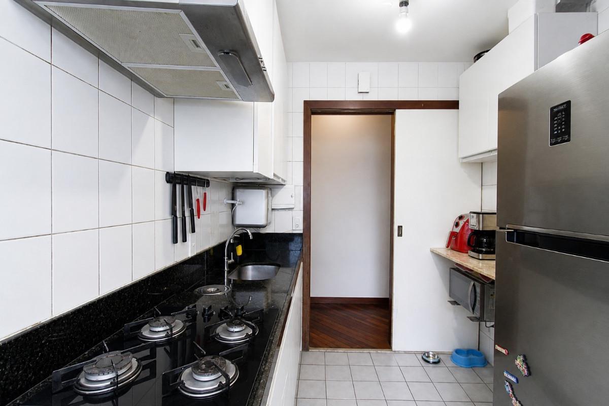 Apartamento, Coração de Jesus, 2 Quartos, 2 Vagas, 1 Suíte