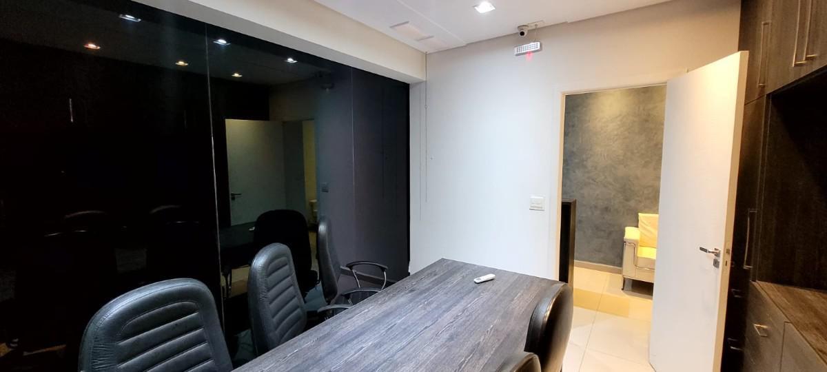 Sala, Barro Preto, 0 Quarto, 0 Vaga