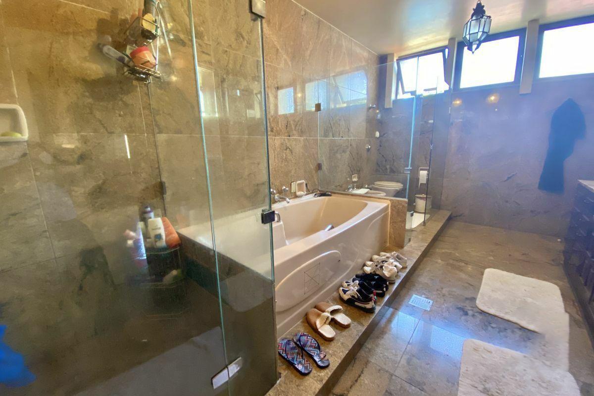Casa, São Luiz (pampulha), 5 Quartos, 6 Vagas, 1 Suíte