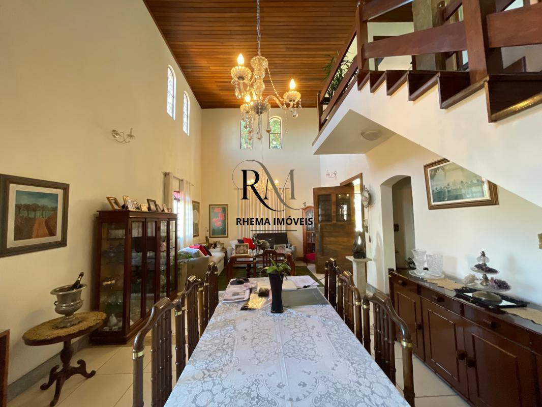 Casa, Planalto, 5 Quartos, 4 Vagas, 2 Suítes